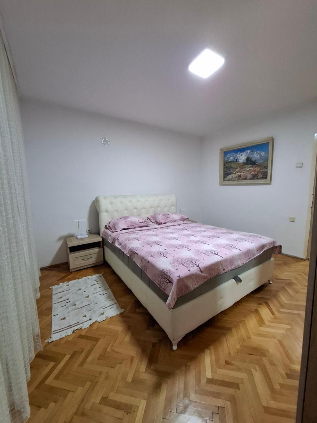 Apartment Vuk Podgorica Luaran gambar